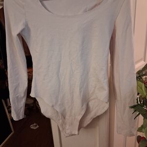 Classic Long-Sleeve Scoop Neck Bodysuit - White